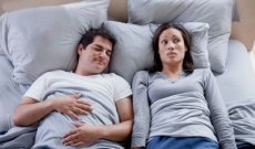 الرجال أكثر تحدثاً أثناء النوم من النساء