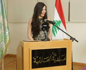 الفنانة ساندرا كلارك